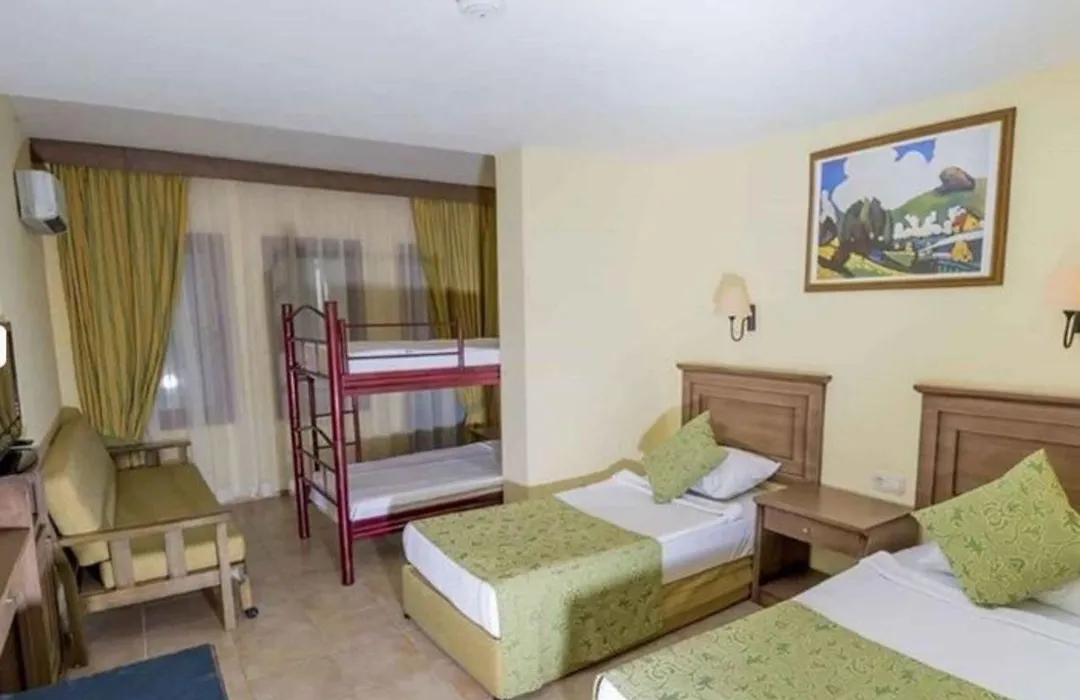 Green Paradise Beach Hotel-1