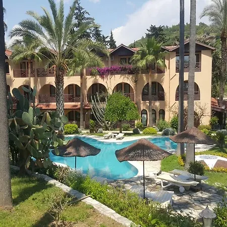 Green Paradise Beach Hotel-2
